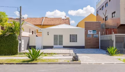 Casa no Mercês de 203,00 m²  - 01764.025-KD