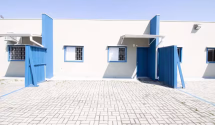 Casa com 2 dormitórios em Santa Felicidade