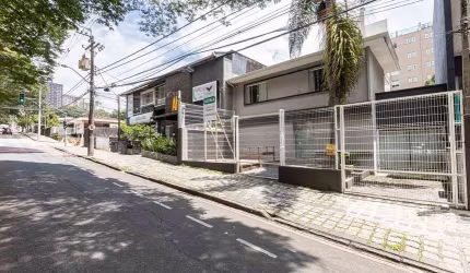 Casa Comercial nas Mercês
