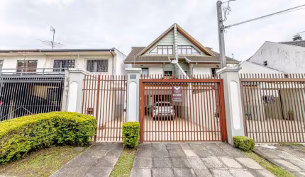 Sobrado no Pilarzinho de 210m²