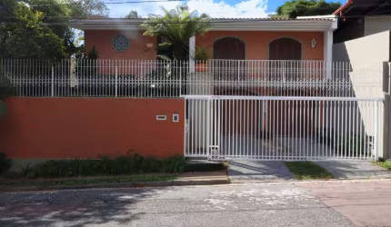 Casa na MERCÊS com 267,20 m²