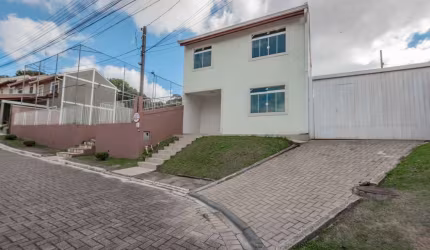 Sobrado no ORLEANS com 70,30 m²