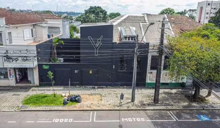 Loja na MERCÊS com 268 m²