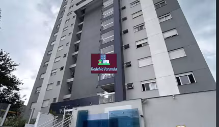 Apartamento com 3 quartos (1 suíte) e 1 vaga de garagem - Barreiros - São José/SC