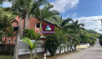 Casa à venda no bairro Pântano do Sul - Florianópolis/SC