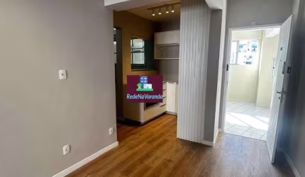 Apartamento 2 Quartos- reformado. Centro - Florianópolis/SC