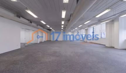 Sala comercial com 8 salas para alugar na Rua Geraldo Flausino Gomes, 78, Cidade Monções, São Paulo por R$ 20.000