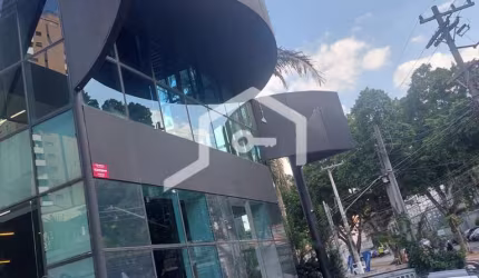 Ponto comercial para alugar na Avenida Pacaembu, 1295, Pacaembu, São Paulo por R$ 30.000