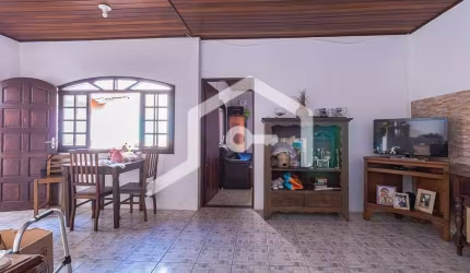 Casa com 4 quartos à venda na Gers Stenberg Isidoro, 269, Jardim Embuema, Embu das Artes por R$ 740.000