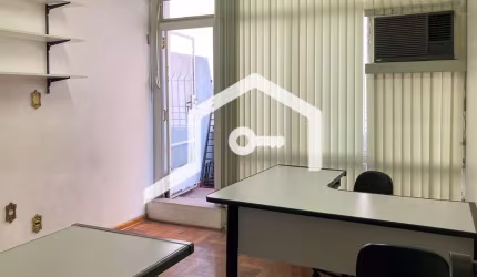 Sala comercial para alugar na Largo São Bento, 59, Sé, São Paulo por R$ 3.000