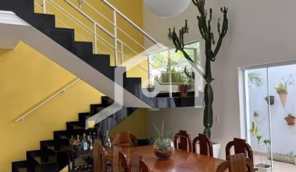 Casa com 5 quartos à venda na Elvino Silva, 261, Parque Lausanne, Valinhos por R$ 1.800.000
