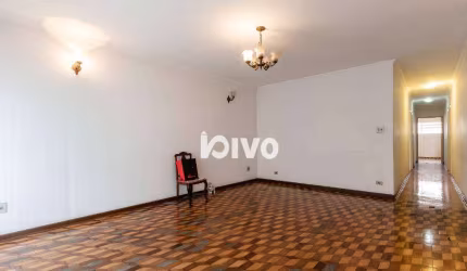Casa com 3 quartos e 2 vagas à venda, 300 m² por R$ 1.000.000 - Saúde