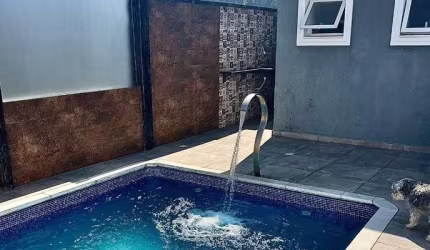 Sobrado com 3 dormitórios à venda, 170 m² por R$ 850.000,00 - Perová - Arujá/SP
