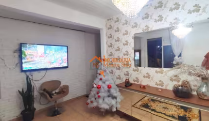 Casa com 4 dormitórios à venda, 200 m² por R$ 749.900,00 - Jardim Adriana - Guarulhos/SP