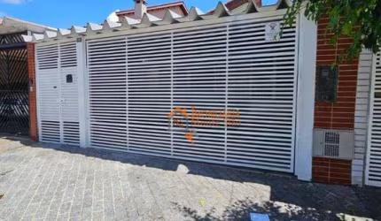 Sobrado com 3 dormitórios à venda, 175 m² por R$ 850.000,00 - Jardim Santa Francisca - Guarulhos/SP
