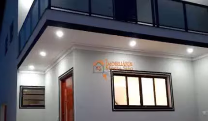 Sobrado com 3 dormitórios à venda, 140 m² por R$ 820.000,00 - Jardim Pres. Dutra - Guarulhos/SP
