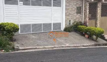 Sobrado com 4 dormitórios à venda, 166 m² por R$ 650.000,00 - Cidade Soberana - Guarulhos/SP