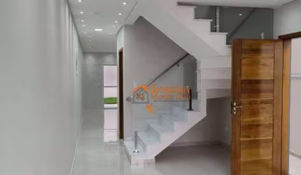 Sobrado com 3 dormitórios à venda, 114 m² por R$ 860.000,00 - Center Ville - Arujá/SP