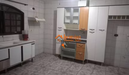 Sobrado com 3 dormitórios para alugar, 125 m² por R$ 3.740,00/mês - Macedo - Guarulhos/SP