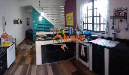 Sobrado com 3 dormitórios à venda, 220 m² por R$ 340.000,00 - Jardim Maria Clara - Guarulhos/SP