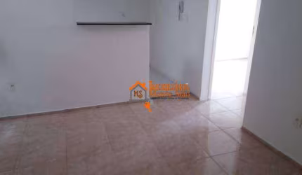 Apartamento com 2 dormitórios à venda, 48 m² por R$ 233.000,00 - Água Chata - Guarulhos/SP