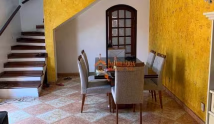 Sobrado com 6 dormitórios à venda, 200 m² por R$ 795.000,00 - Jardim Santa Bárbara - Guarulhos/SP