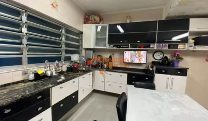 Sobrado com 3 dormitórios à venda, 180 m² por R$ 848.000,00 - Vila Silveira - Guarulhos/SP
