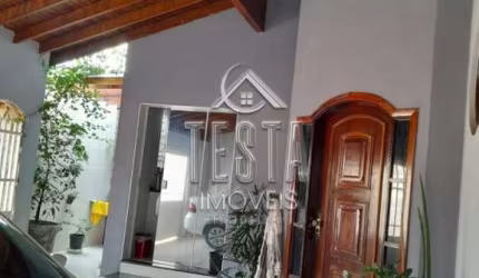 OTIMA RESIDENCIA EM AGUDOS PERTO DA RUA SETE DE SETEMBRO