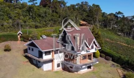 CASA Á VENDA - CAMPOS DO JORDÃO COM VISTA INFINITA PARA SERRA MANTIQUEIRA