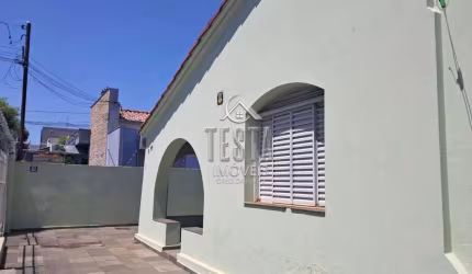 ÓTIMA OPORTUNIDADE RESIDENCIAL OU COMERCIAL COM DOIS DORMITORIOS MAIS UMA EDICULA