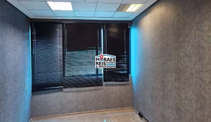 Sala comercial para alugar na Rodovia Regis Bittencourt, 1625, Cidade Intercap, Taboão da Serra por R$ 1.500