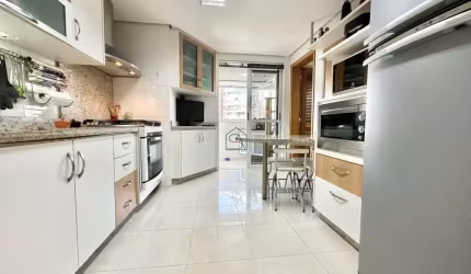 Apartamento com 4 dormitórios com suíte e 3 vagas de garagem em Campinas São Jos