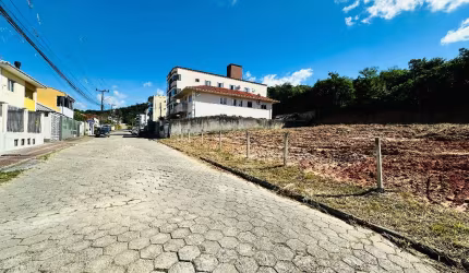 Terreno pronto para construir 360 metros - São José - Escritura Pública