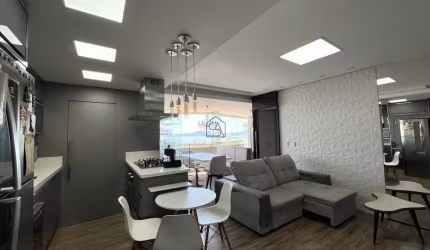 Apartamento com 02 quartos sendo 01 suíte 02 BWC localizado em Barreiros, São José - SC.
