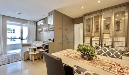 Apartamento com 03 quartos sendo 01 suíte 02 BWC localizado em Barreiros, São José - SC.