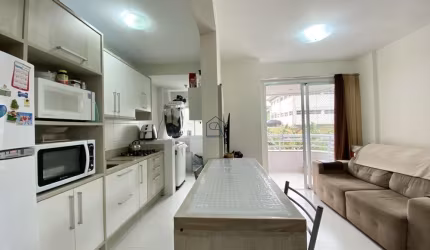 Apartamento com 02 quartos e 01 BWC localizado em Areias, São José - SC.