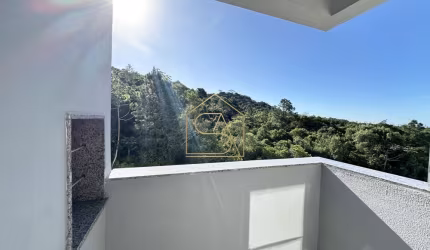 Apartamento com 02 quartos sendo 01 suíte e 02 BWC localizado em Areias, São José - SC.
