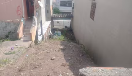 Terreno em condomínio fechado à venda na Rua Kalil Filho, 121, Parque Gerassi, Santo André, 141 m2 por R$ 220.000