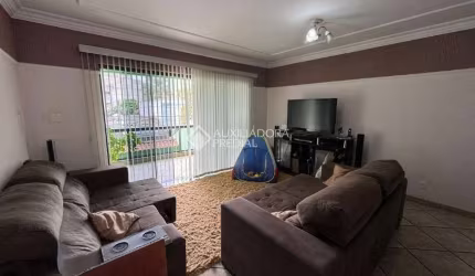 Casa com 3 quartos à venda na Rua Cedral, 165, Vila Progresso, Santo André, 255 m2 por R$ 650.000