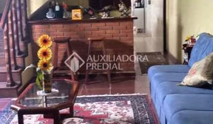 Casa com 1 quarto à venda na Praça Cabo Eutrópio Wilhelm de Freitas, 2, Jardim Santa Mena, Guarulhos, 500 m2 por R$ 750.000