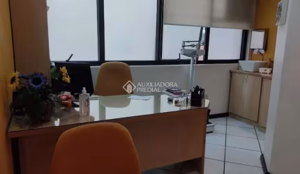 Sala comercial à venda na Rua Turiassu, 143, Perdizes, São Paulo, 100 m2 por R$ 800.000