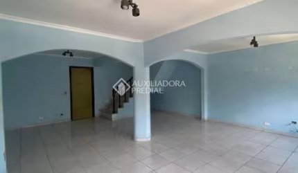 Casa com 3 quartos à venda na Olímpio Brás de Sousa, 340, Vila Matilde, São Paulo, 221 m2 por R$ 590.000