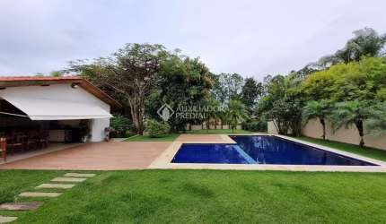 Casa em condomínio fechado com 4 quartos à venda na Alameda das Serras, 40, Parque Village Castelo, Itu, 355 m2 por R$ 2.299.000