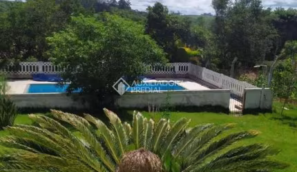 Fazenda à venda na JOSÉ AYUB, 854, Jardim Cananeia, Pilar do Sul, 171 m2 por R$ 360.000