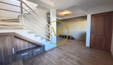 Excelente Casa num ótimo condomínio fechado com lazer completo