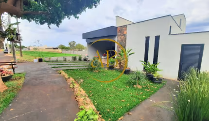 Linda casa térrea em Condomínio fechado com toda a segurança e tranquilidade