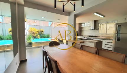 Linda e completa em tudo o que você espera de uma casa