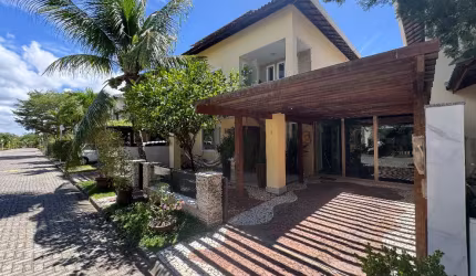Locação casa em condomínio