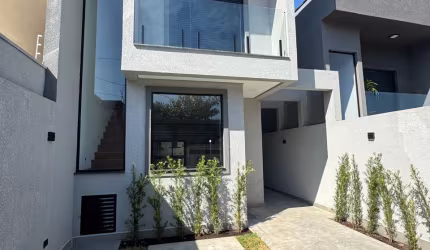 Maravilhosa casa moderna a venda no condomínio
