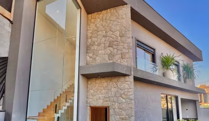 LINDA CASA À VENDA –NOVA JAGUARI